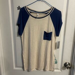 Glitz brand T-shirt with pocket